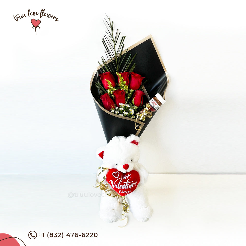 Flower bunch with cuddly toy ~ Ramillete con peluche