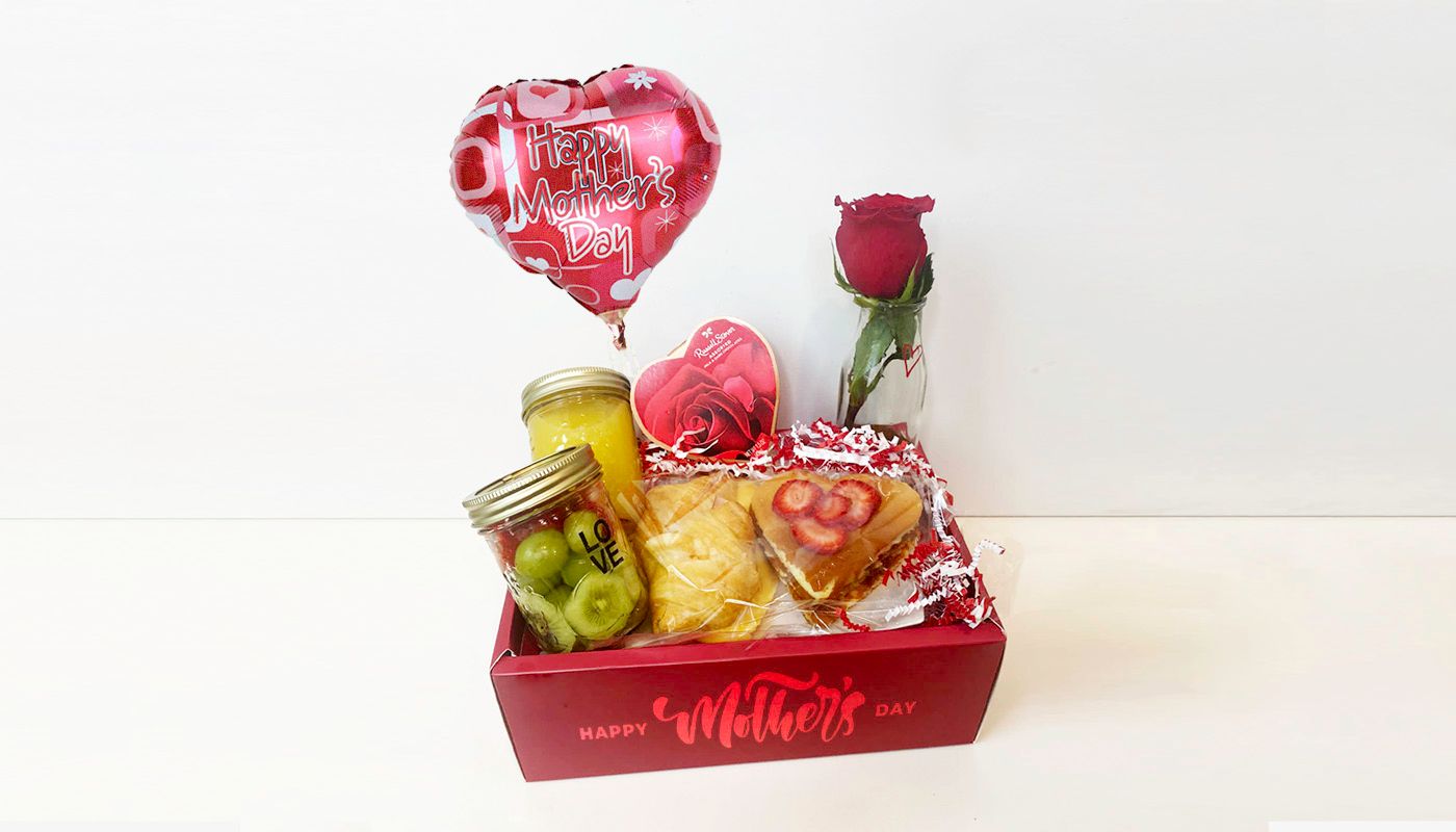 Red Breakfast box