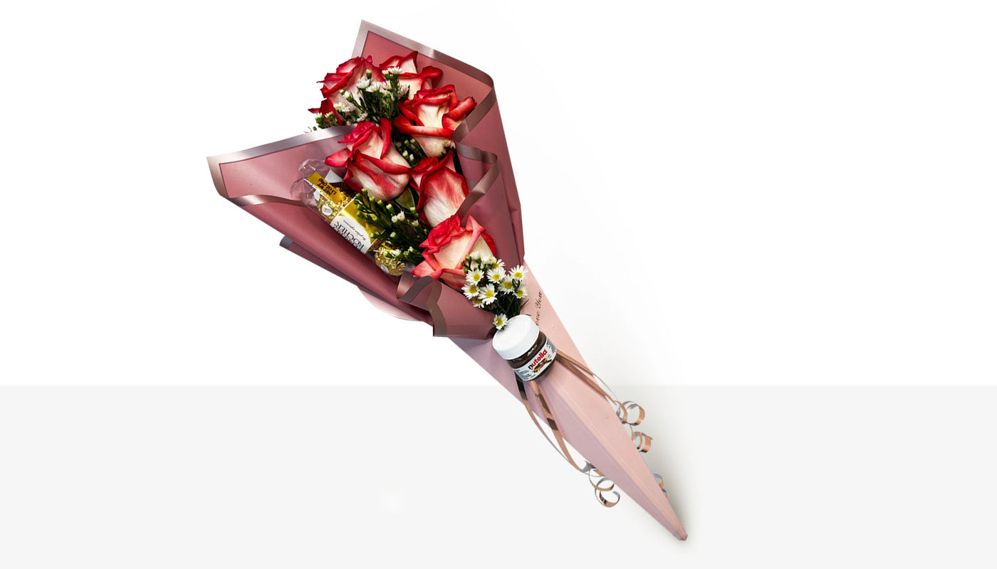 Cone of 6 Roses & Candies