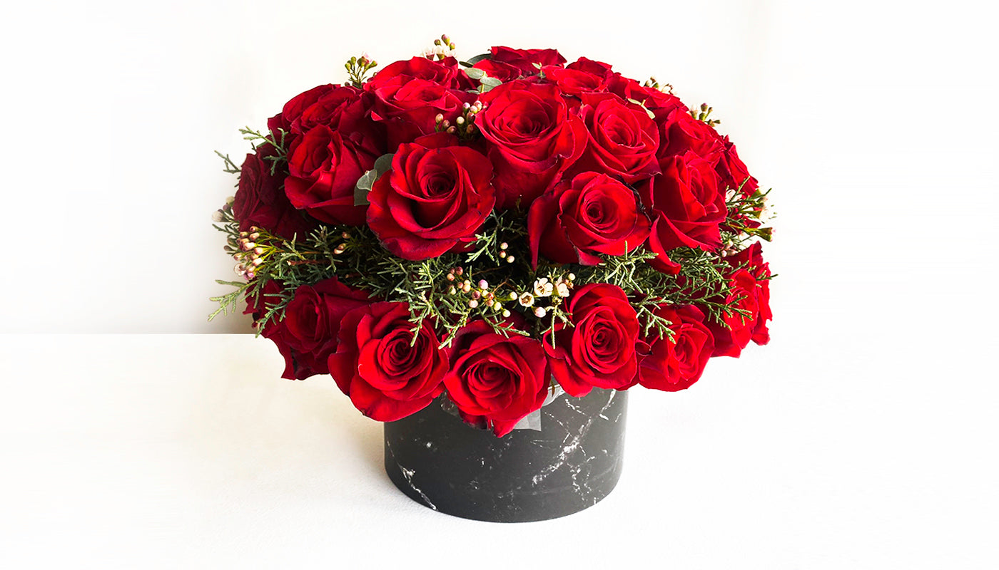 Only  Roses arrangement ~ Arreglo rosas