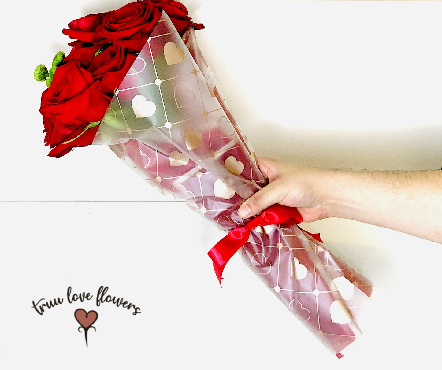 12 Roses bunch with floral paper