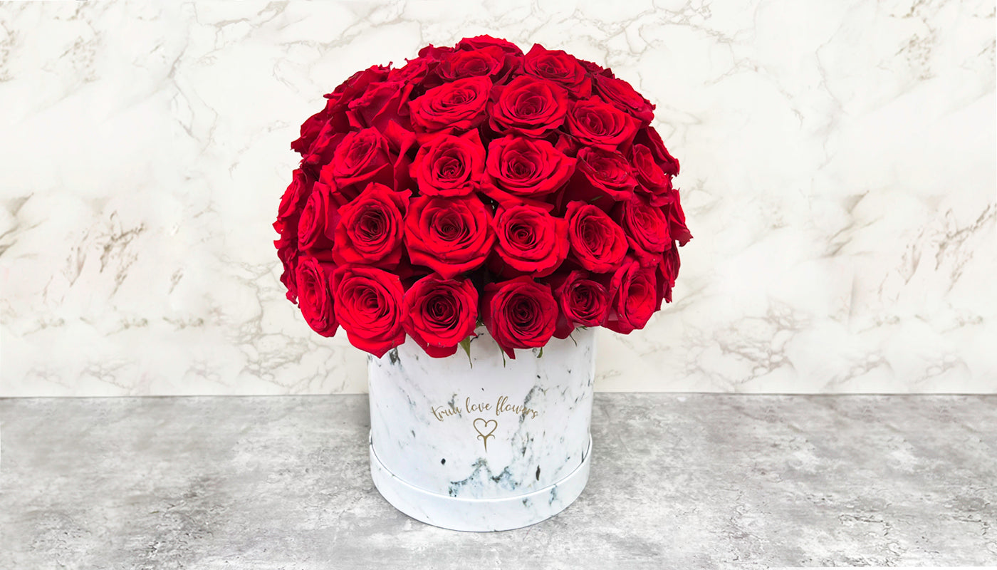 100 Roses In Box