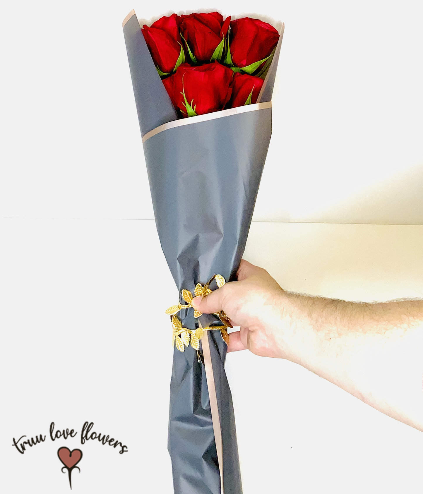 Roses Bunch with paper flower ~ Ramillete de rosas con papel de flores