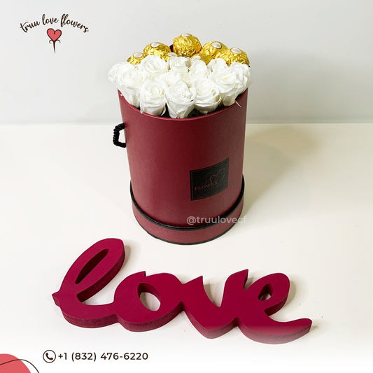 Red Round Box with Chocolate and Eternity Flowers ~ Caja redonda roja con chocolate y rosas eternas